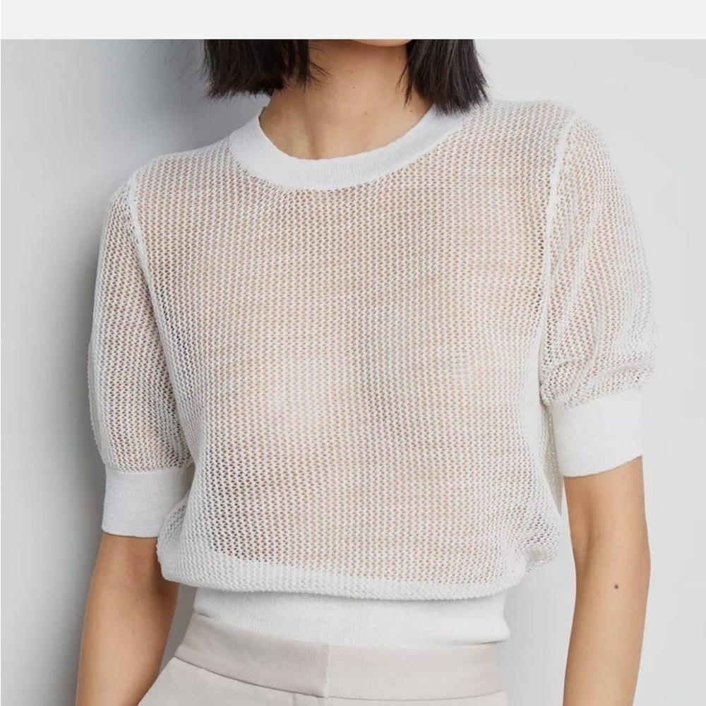 NWT Aritzia Babaton Lucida White/ Cream Textured Crew Neck Top